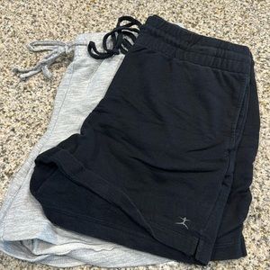 Set of two sweat shorts